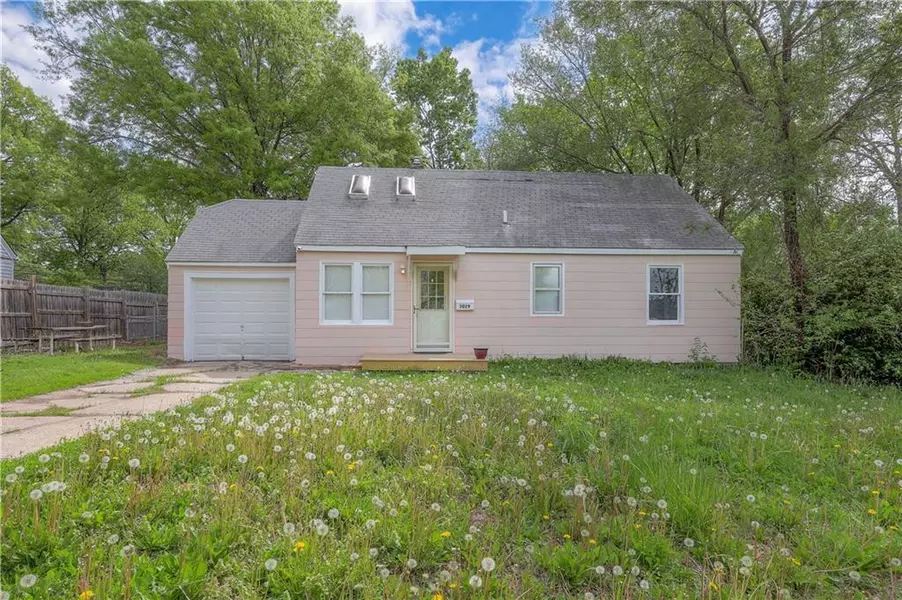 3029 S 9th PL, Kansas City, KS 66103