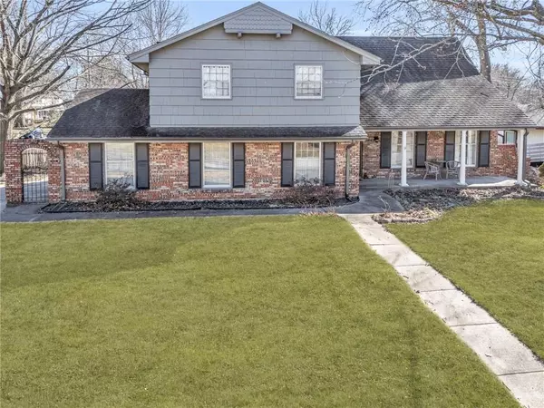 Blue Springs, MO 64015,1100 SW AZURE AVE