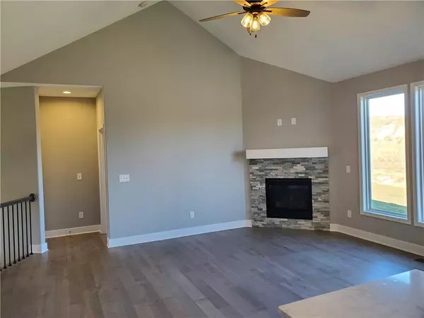 Oak Grove, MO 64075,1201 NW 5th ST