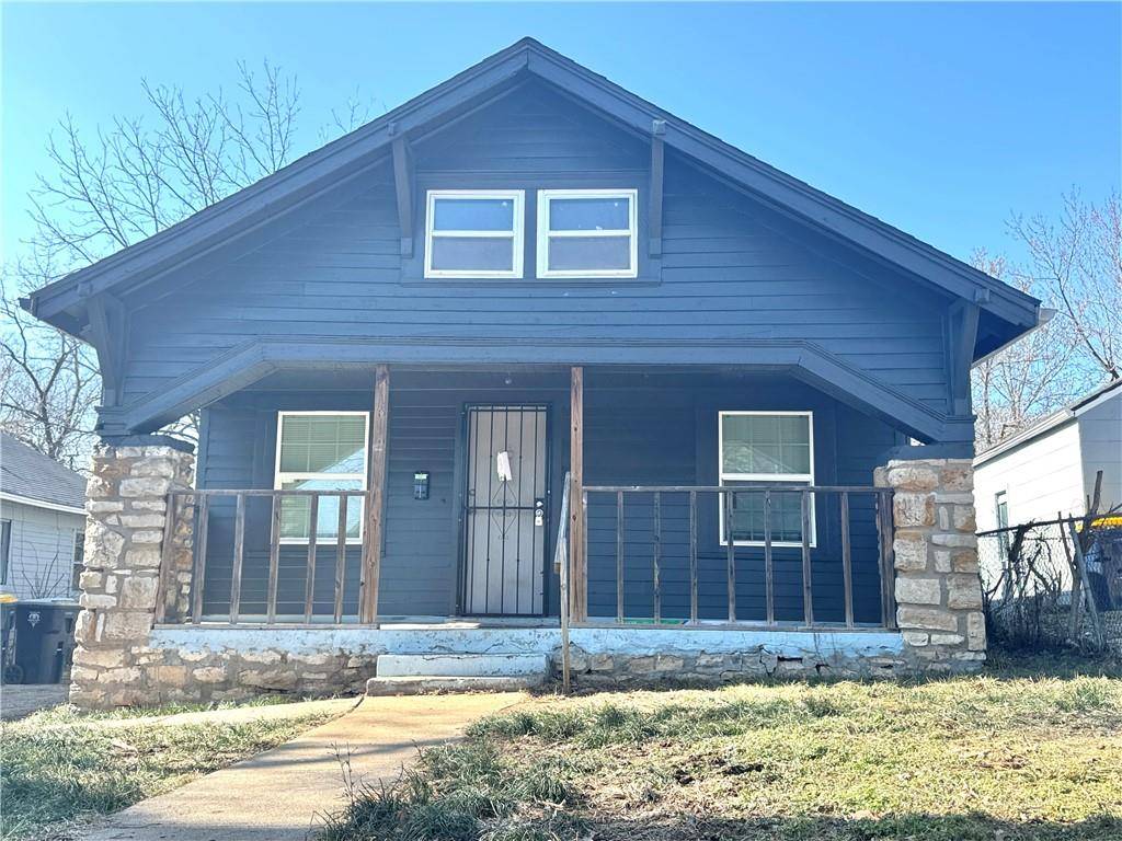 6818 Monroe AVE, Kansas City, MO 64132