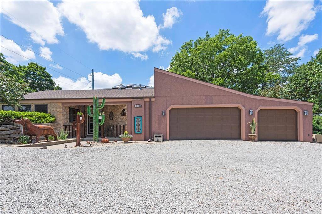 17208 Eisenhower RD, Leavenworth, KS 66048