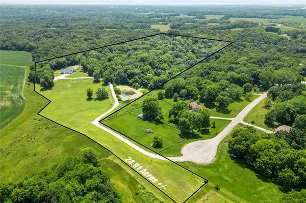 Holt, MO 64048,13723 Raliegh LN