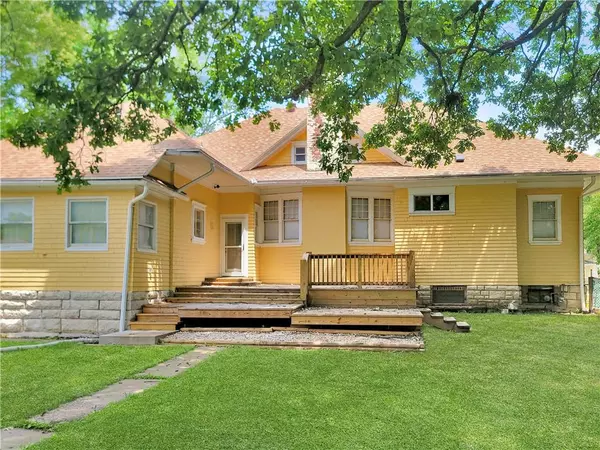 Emporia, KS 66801,727 Rural ST