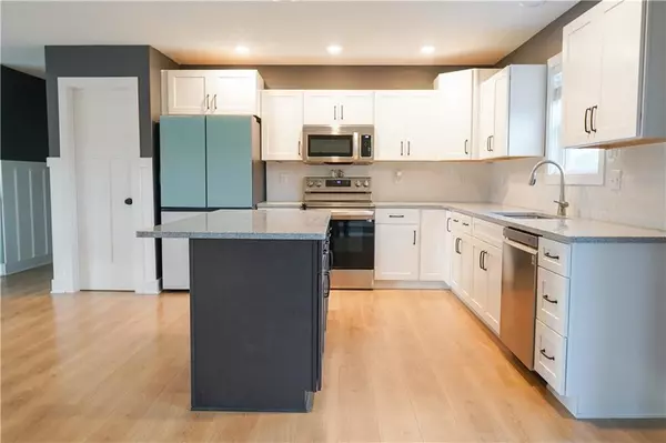 Warrensburg, MO 64093,74 SE 461st RD