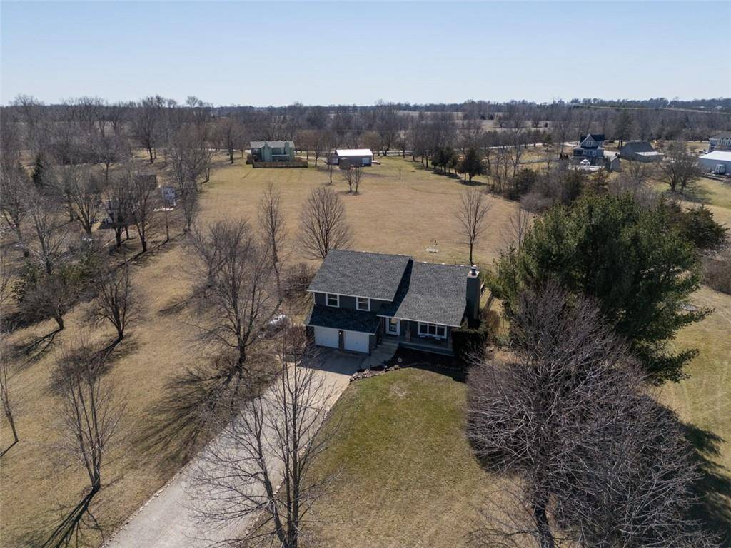 Bucyrus, KS 66013,21400 OAKLEAF DR