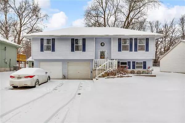 Lathrop, MO 64465,612 Russell ST