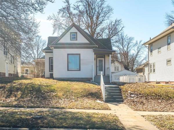 2718 Mitchell AVE, St Joseph, MO 64507