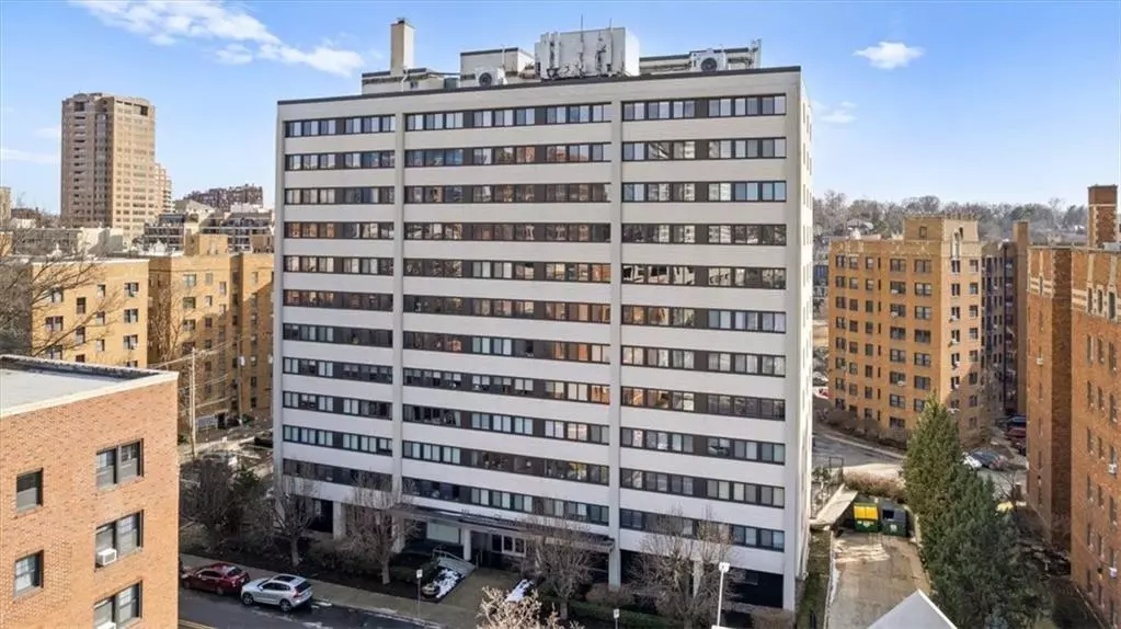 803 W 48th ST #1104, Kansas City, MO 64112