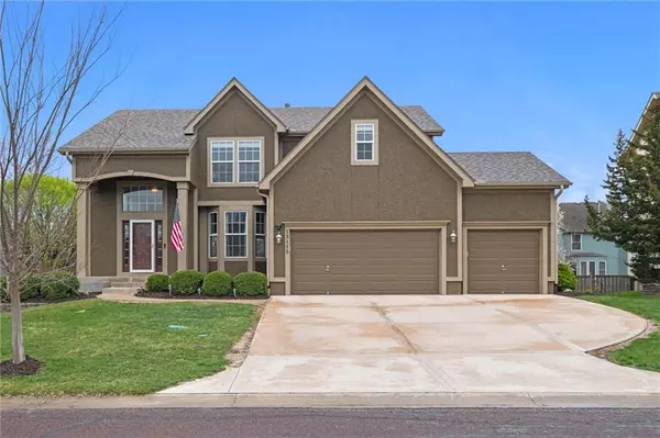 13115 W 137th CT, Overland Park, KS 66221