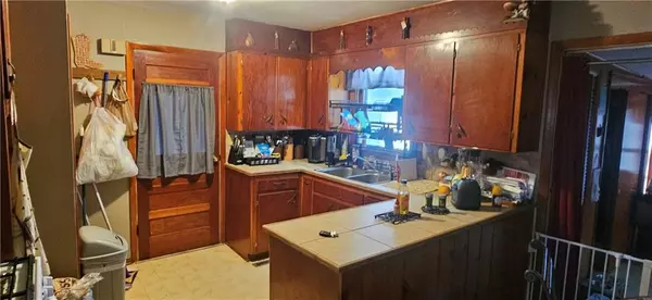 Holden, MO 64040,503 N Lexington ST