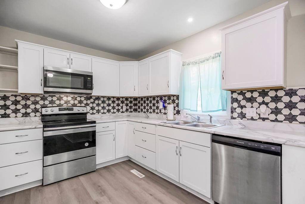 Independence, MO 64050,808 N Crysler AVE