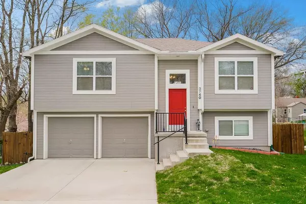 3740 N Park AVE,  Kansas City,  MO 64116