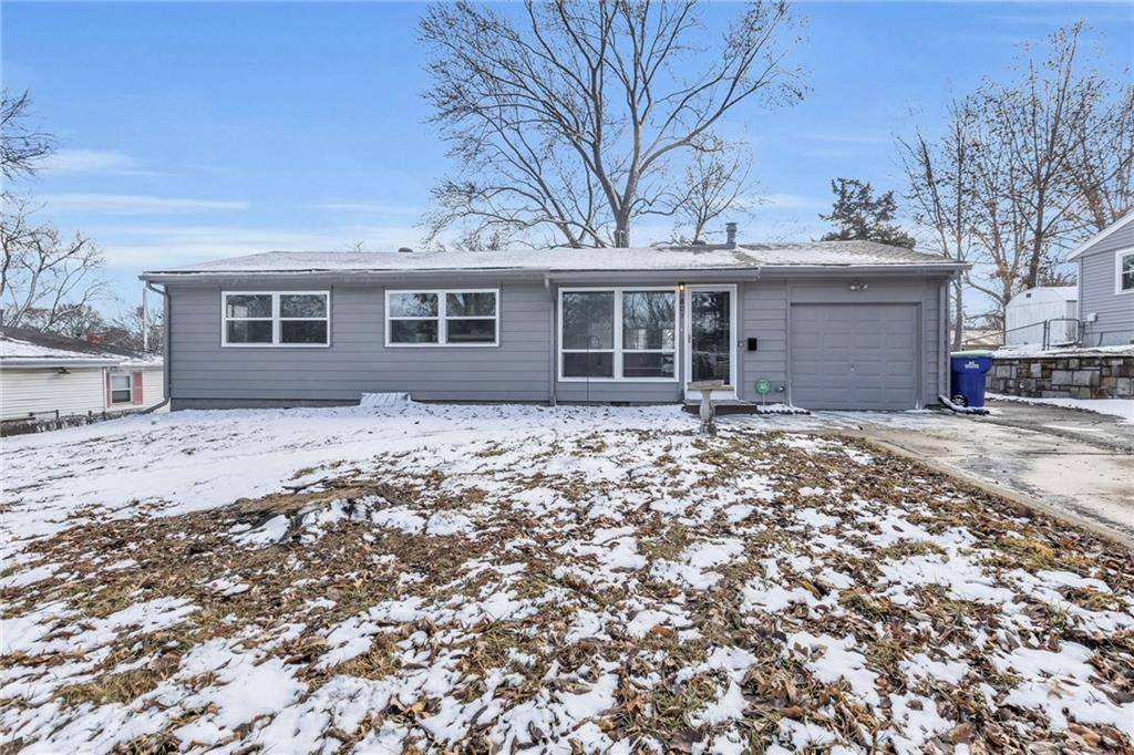 Gladstone, MO 64118,807 NE 61st ST