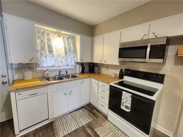 Adrian, MO 64720,245 W 5th ST