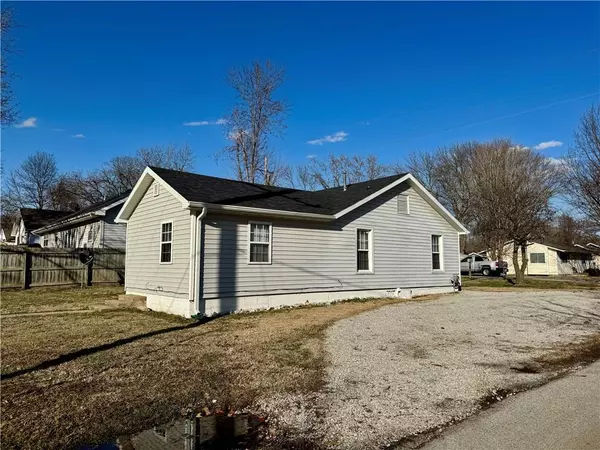 Nevada, MO 64772,1403 N Main ST