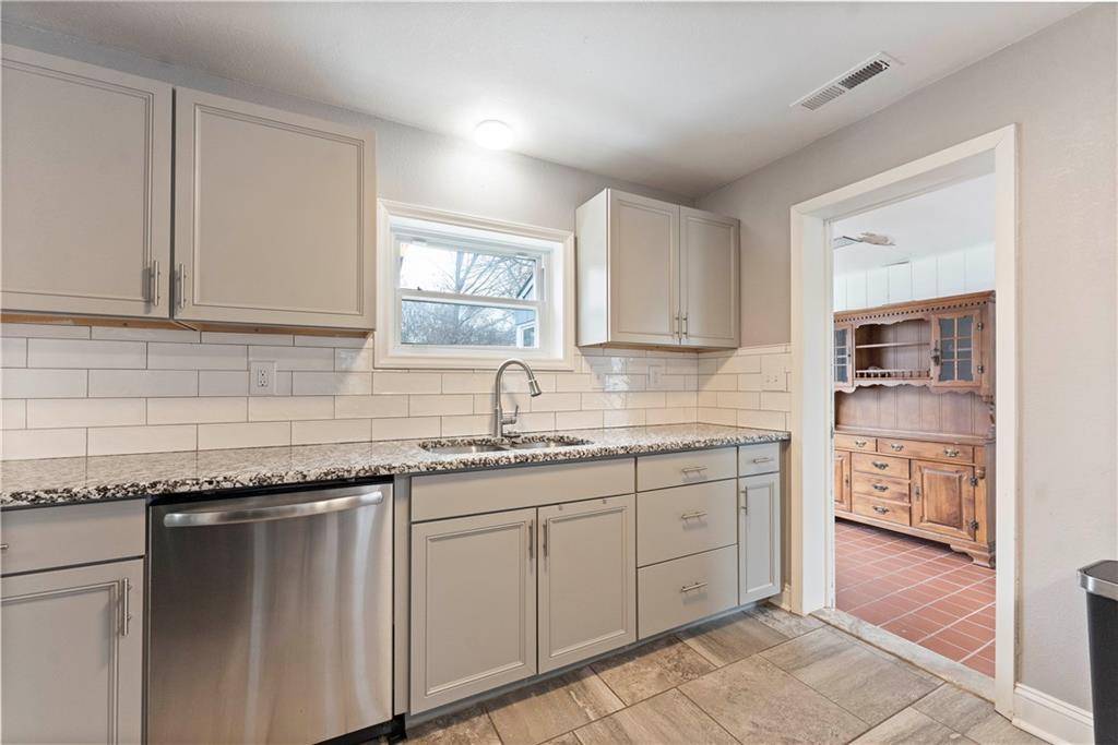 Raytown, MO 64133,10808 E 66th ST
