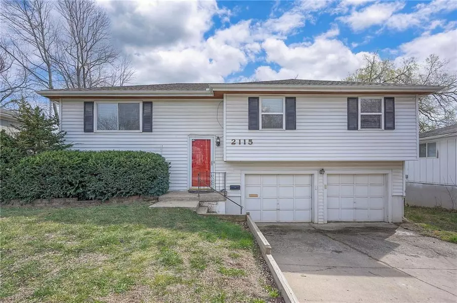 2115 CHESTER AVE, Kansas City, KS 66103