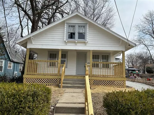 421 S Main ST,  Independence,  MO 64050