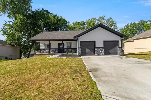 18503 Hartford CT, Independence, MO 64058