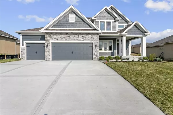 11031 N Bristol AVE, Kansas City, MO 64156
