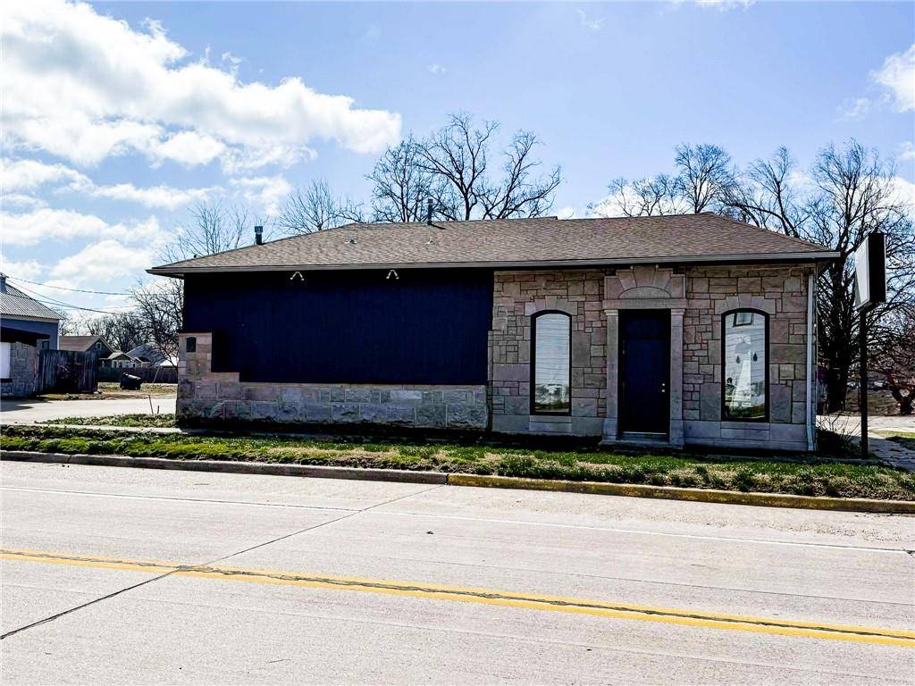 Oswego, KS 67356,622 6th ST