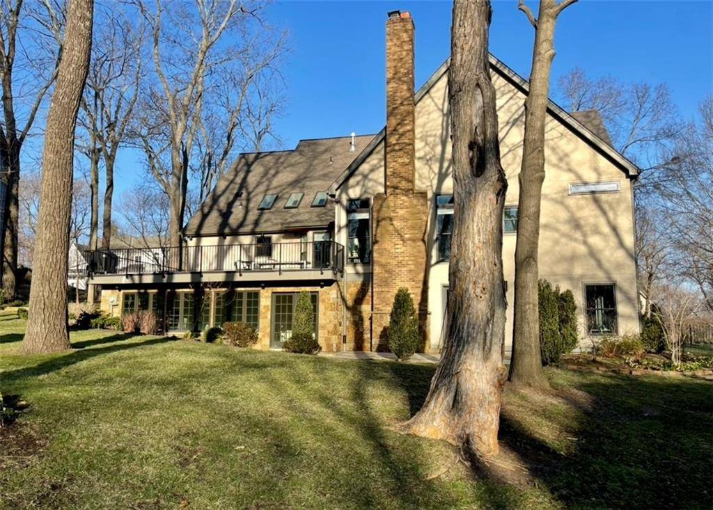 Leawood, KS 66209,13009 Granada RD