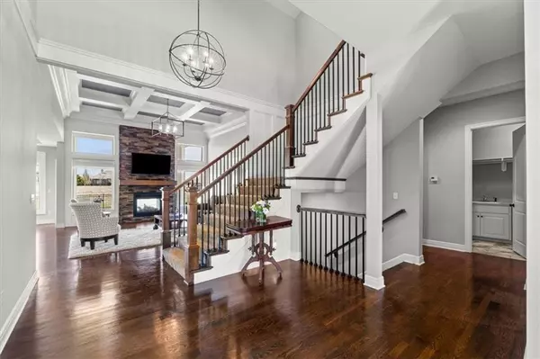 Overland Park, KS 66221,16124 Oakmont ST