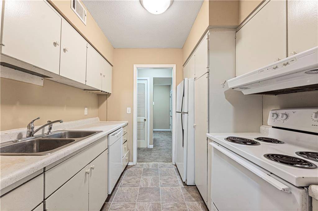 Kansas City, MO 64112,5013 Walnut ST #A