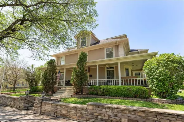 Paola, KS 66071,310 S Pearl ST