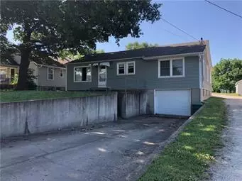 1515 Parker AVE, Osawatomie, KS 66064