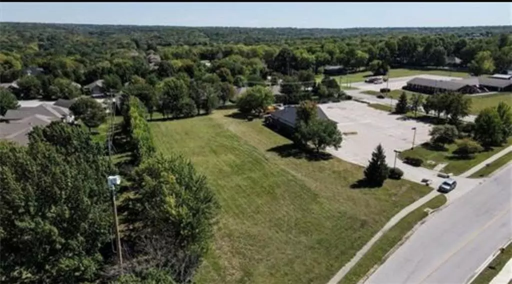 3403 S R D Mize RD, Blue Springs, MO 64015