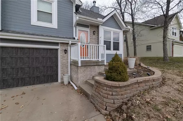 Smithville, MO 64089,304 Woodhaven DR