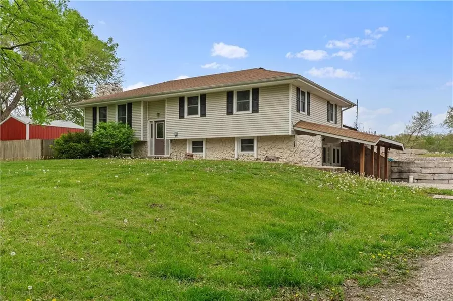 34404 W 201st ST, Lawson, MO 64062