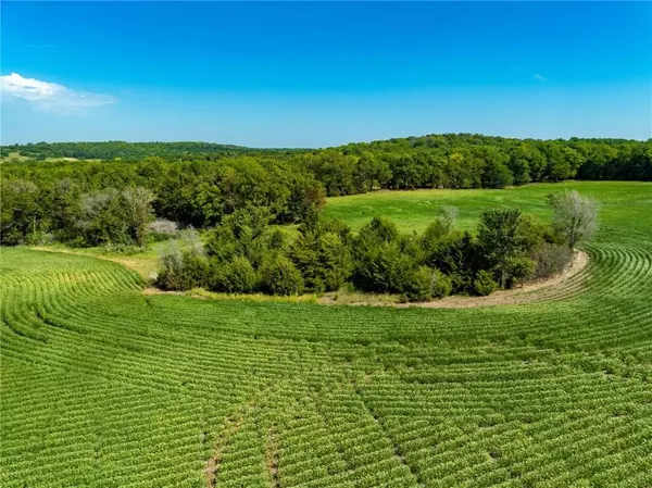 Baldwin City, KS 66006,1752 N 300th RD