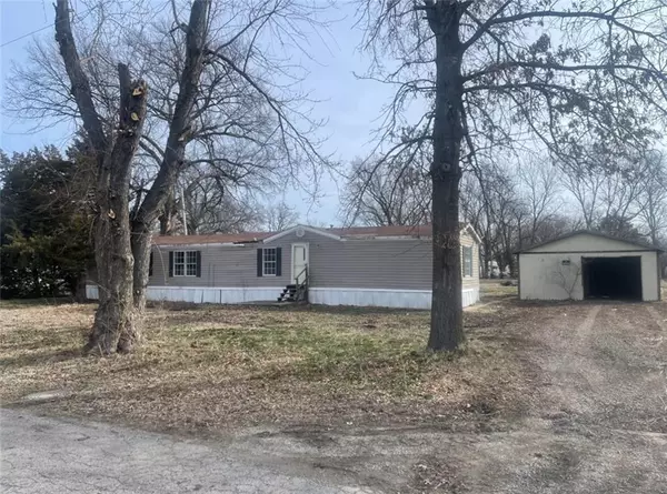 Mulberry, KS 66756,110 N Kansas ST