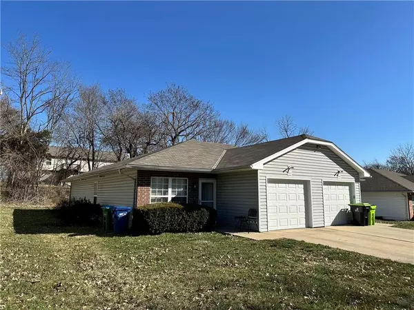 Raytown, MO 64138,9006-9008 E 85th TER