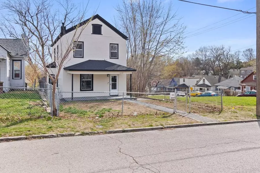 1237 Ridge AVE, Kansas City, KS 66102