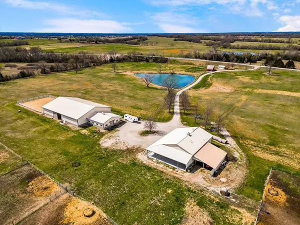 Paola, KS 66071,37595 Hedge LN