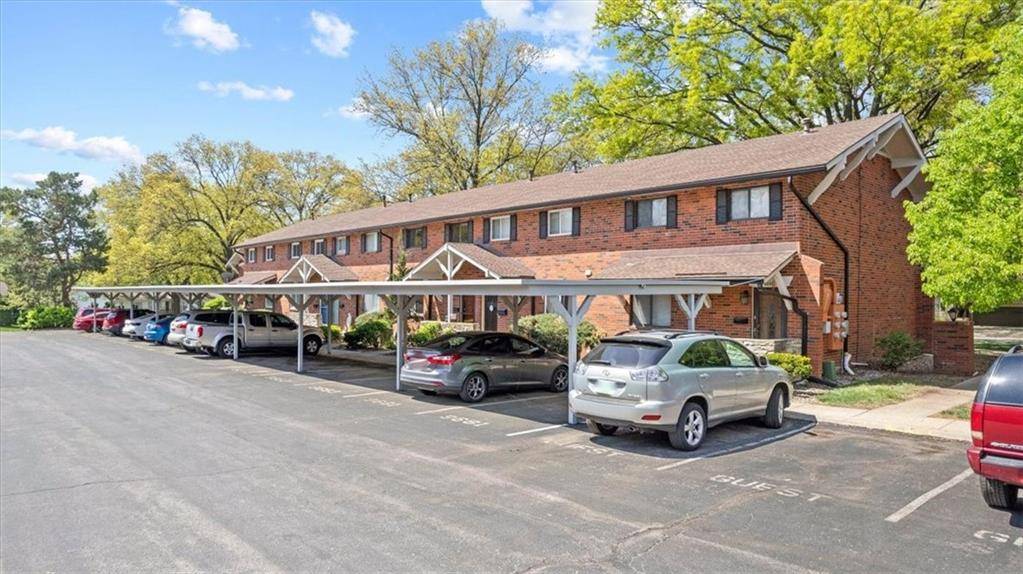 Overland Park, KS 66207,9685 Outlook ST