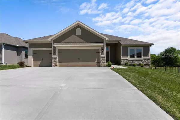 8915 N Monroe AVE, Kansas City, MO 64156