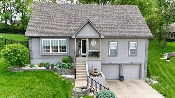 11705 E 86th TER, Raytown, MO 64138