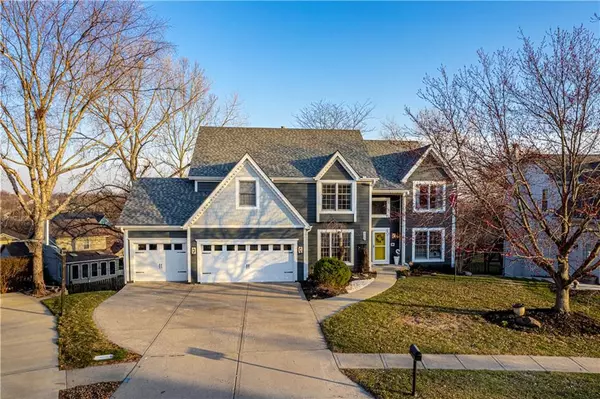 809 Cottonwood PL, Liberty, MO 64068