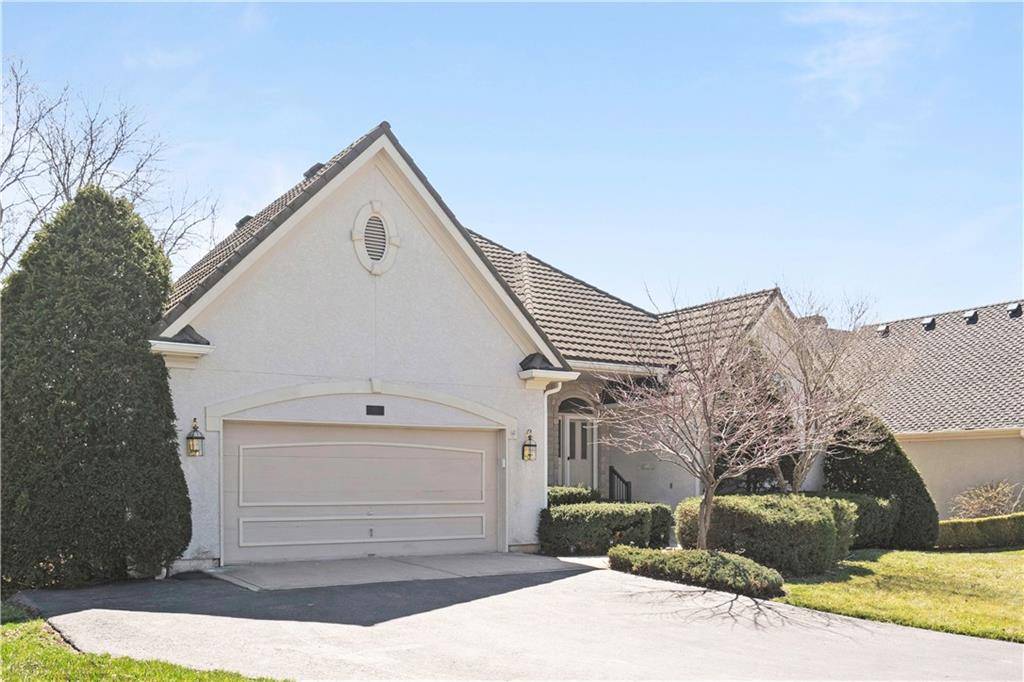 Loch Lloyd, MO 64012,16955 Heather LN