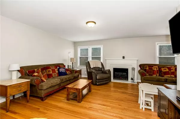 Raytown, MO 64138,7504 Maple LN