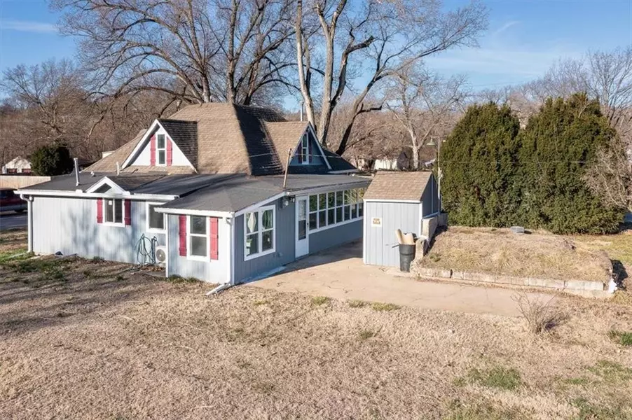 216 Kickapoo ST, Easton, KS 66020