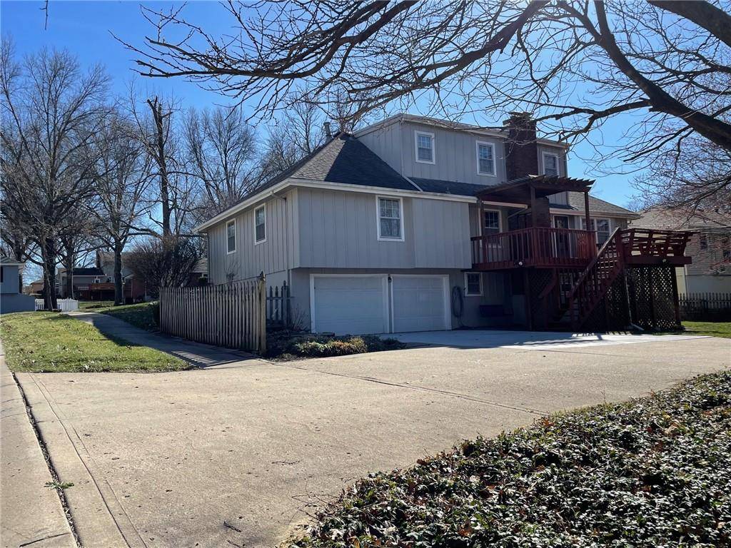 Gladstone, MO 64118,1604 NE 69th TER