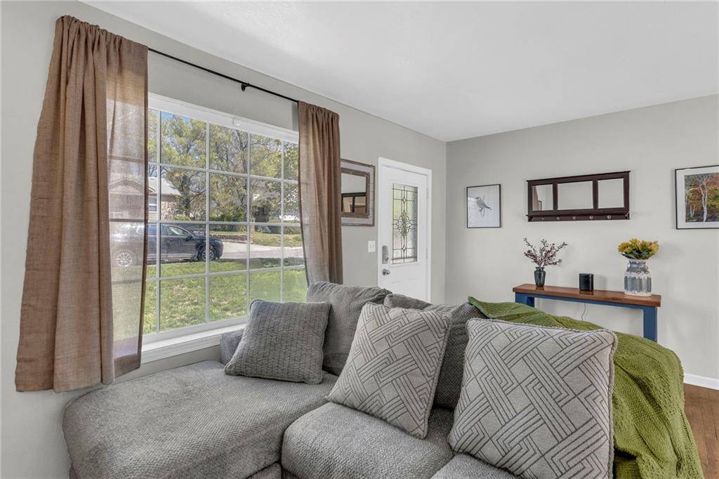 Roeland Park, KS 66205,4916 Fontana ST