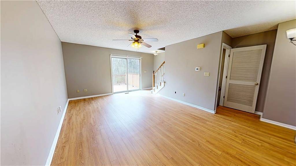 Kansas City, MO 64152,8727 NW 82nd ST