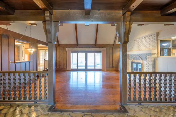 Overland Park, KS 66207,5226 W 98th TER