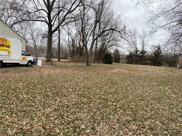 Grandview, MO 64030,12301 3rd ST